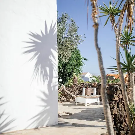 Casa Chris Y Marie, With Heated Mini Pool Villa Lajares