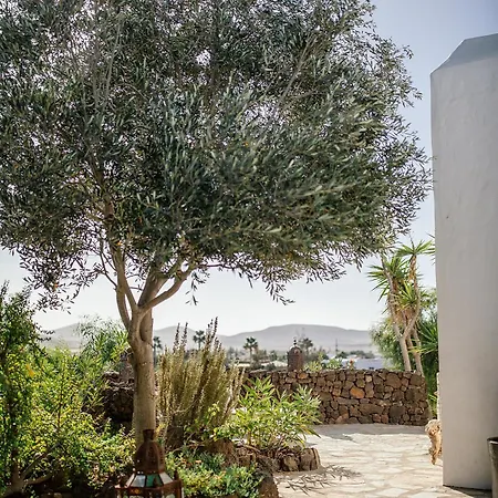 Casa Chris Y Marie, With Heated Mini Pool Villa Lajares